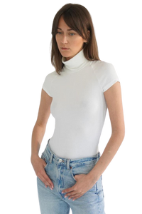 GENTLE TOUCH TURTLE NECK TOP WHITE